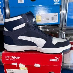 Puma Rebound Layup Men’s Blue and White Suede Size 10.5 New